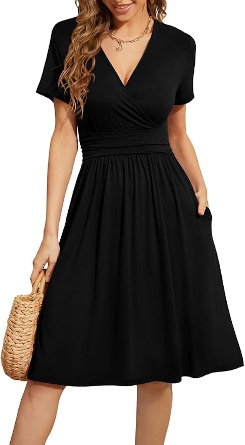 WEACZZY Short Sleeve V-Neck Dress