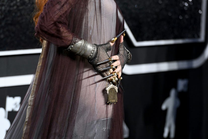 Chappell Roan’s dagger nails at the 2024 Grammys.