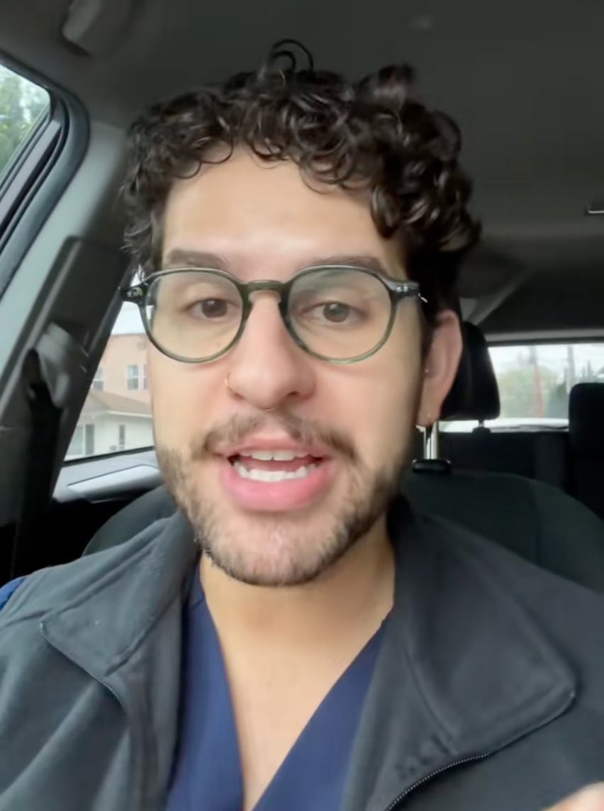 A Pediatric Nurse Shares One Thing Parents Shouldn't Do When Their Kid Is In The Hospital