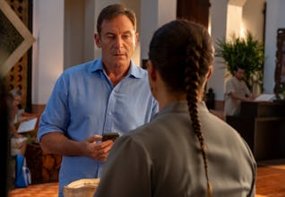 Jason Isaacs spoke about the ‘White Lotus’ cast drama rumors, as fans suspect tension between Aimee …