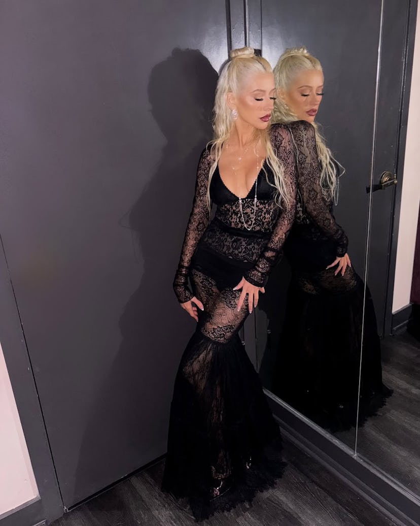 Christina Aguilera wears a black lace set.