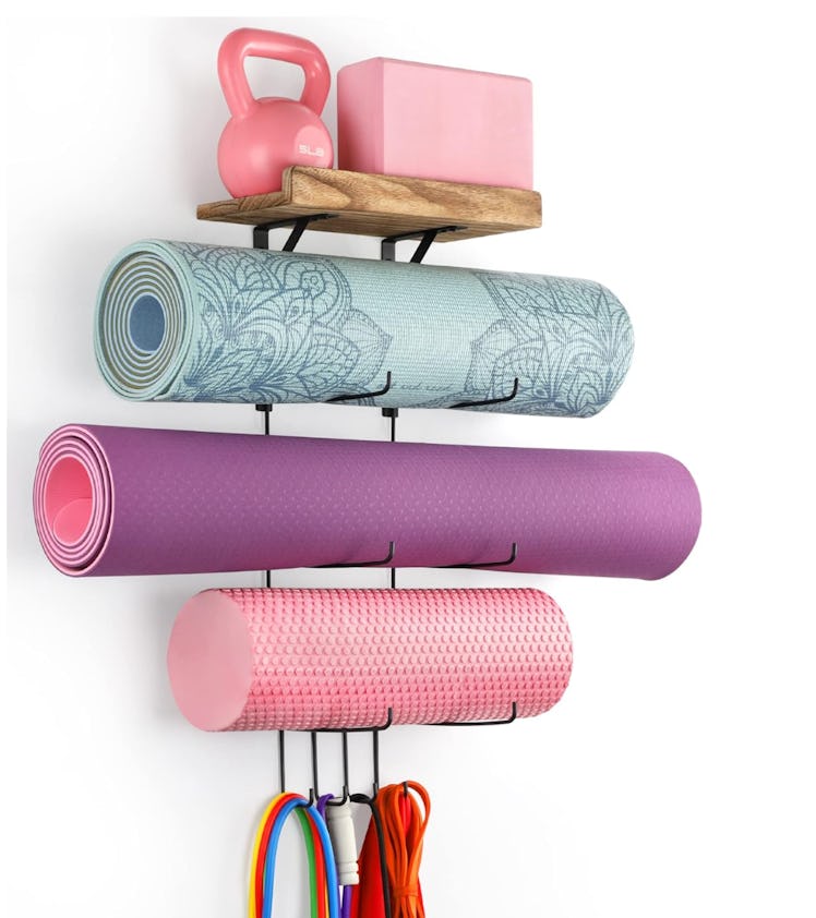 VINAEMO Yoga Mat Wall Mount Organizer