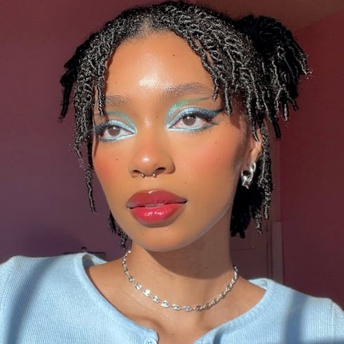 Chrome eyeliner is trending. Here’s how to rock the metallic look.