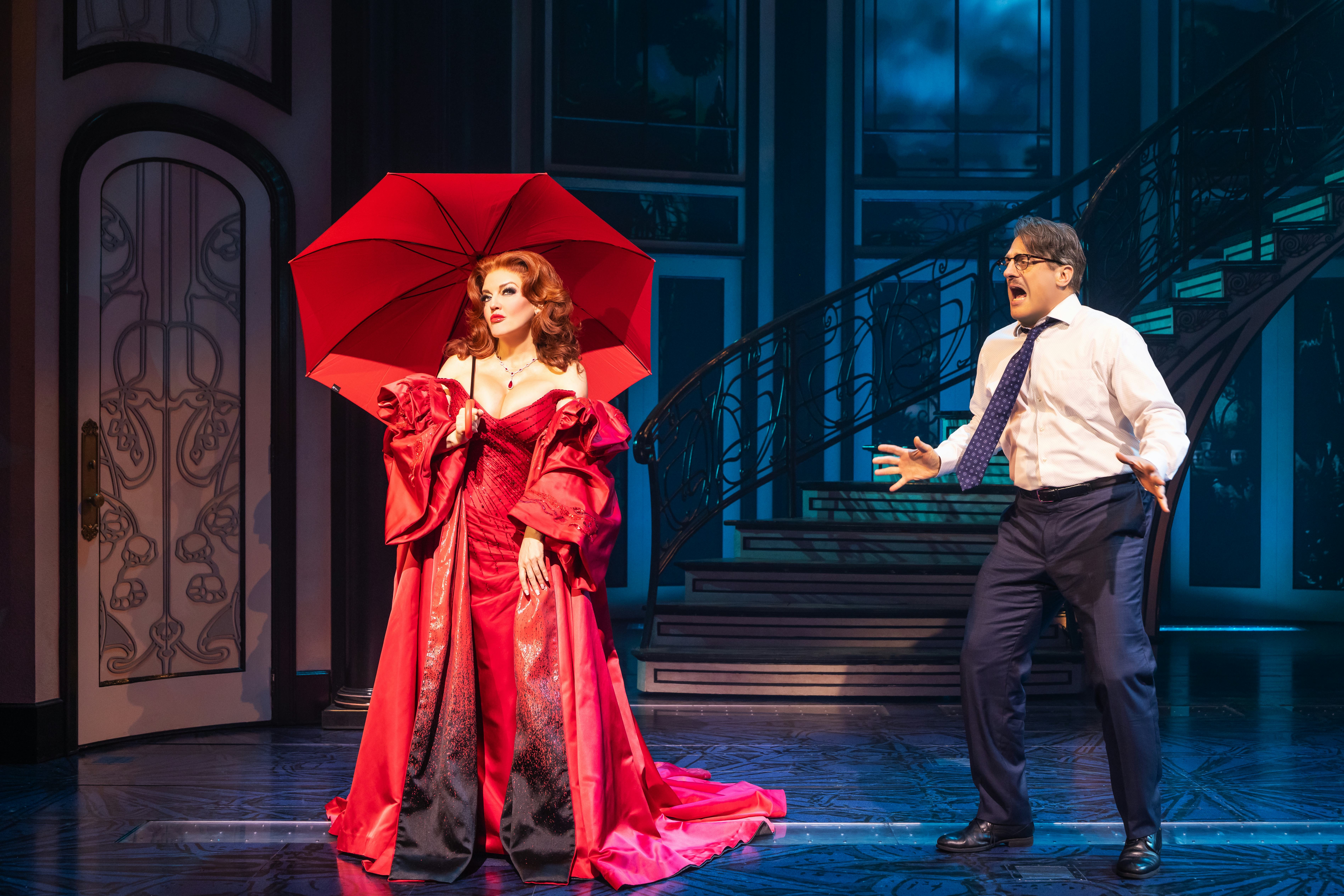 Jennifer Simard and Christopher Sieber in &ldquo;Death Becomes Her&rdquo; on Broadway.