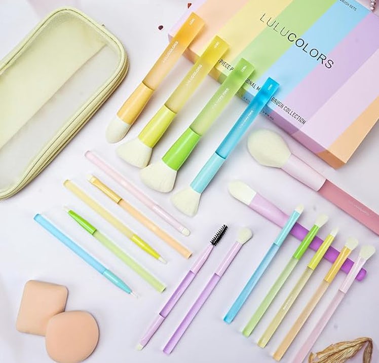 LULUCOLORS Makeup Brush Set (18 Piece Set)