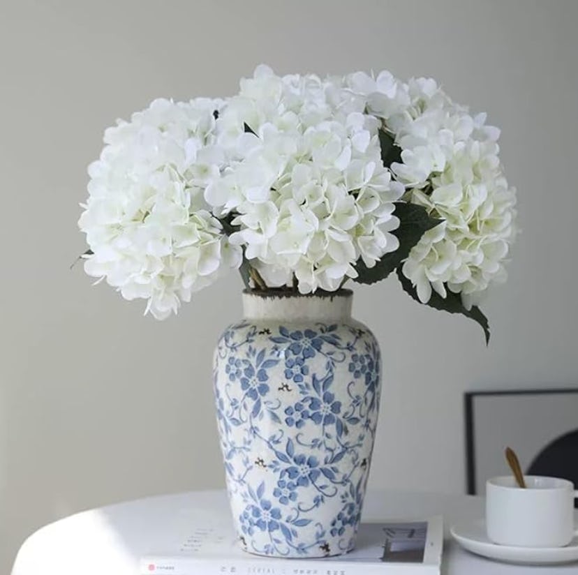 Kimura's Cabin Artificial Silk Hydrangea Flowers (6-Pieces)