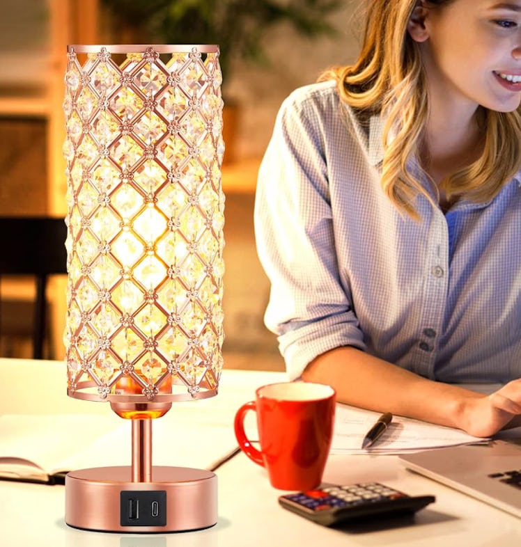 Hong-in Crystal Table Lamp