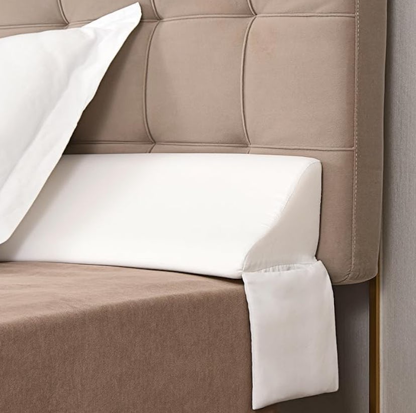 Vekkia Bed Wedge Pillow