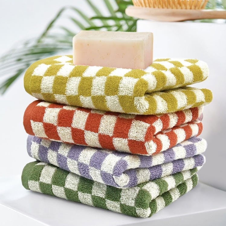 Jacquotha Fun Hand Towels (4-Pieces)