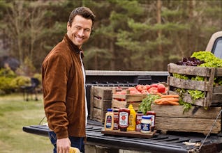 I tried all of Glen Powell’s organic Smash Kitchen condiments.