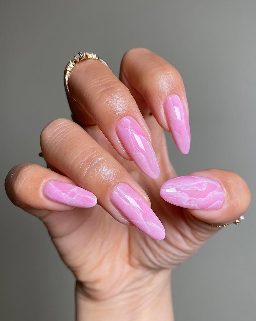 rose quartz manicure