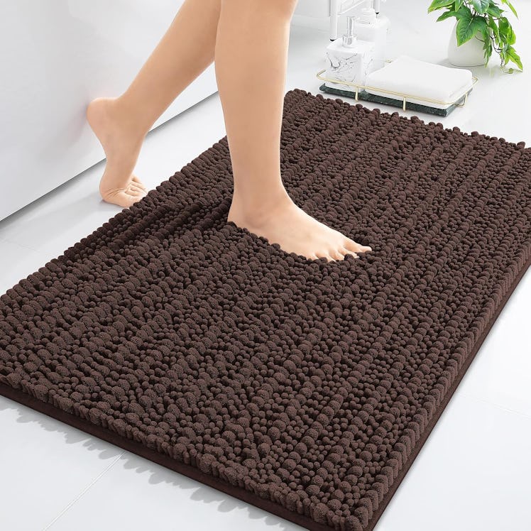 Arotive Luxury Chenille Bathroom Rug
