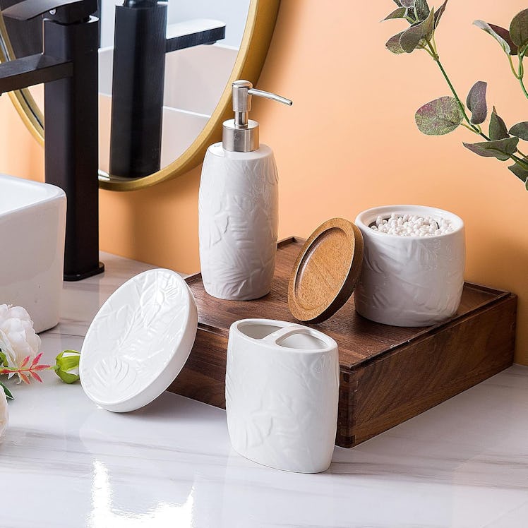 Wodlo Bathroom Accessories Set (4-Pieces)