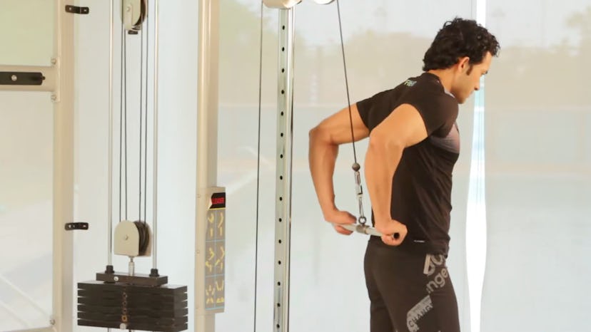 How to do tricep dips with a cable machine.