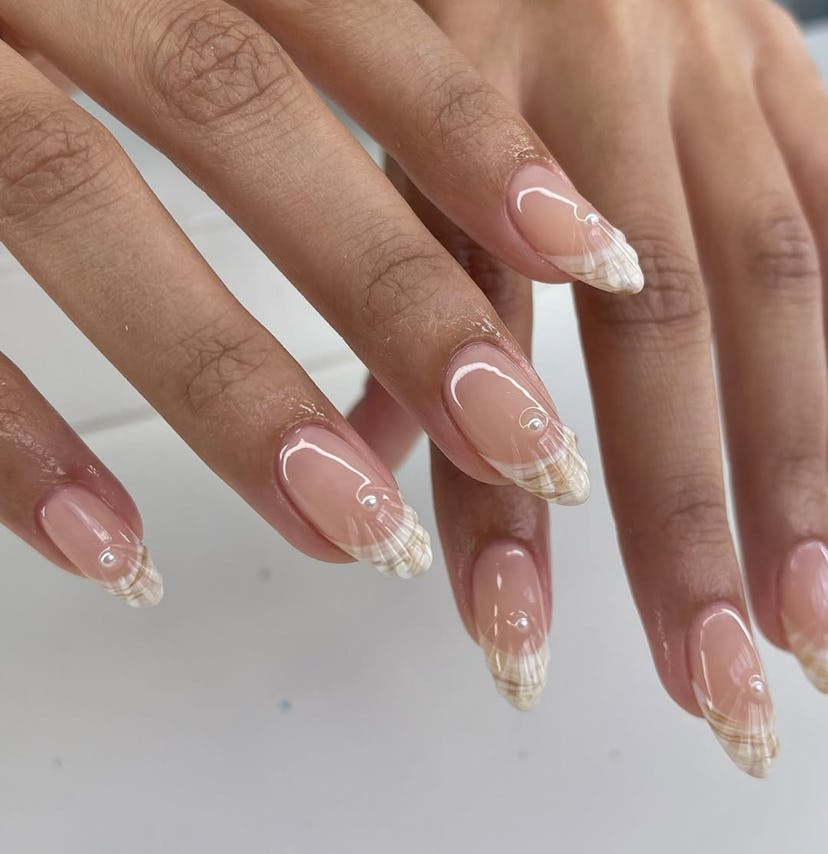 2025 Summer Nails with Shell Accents