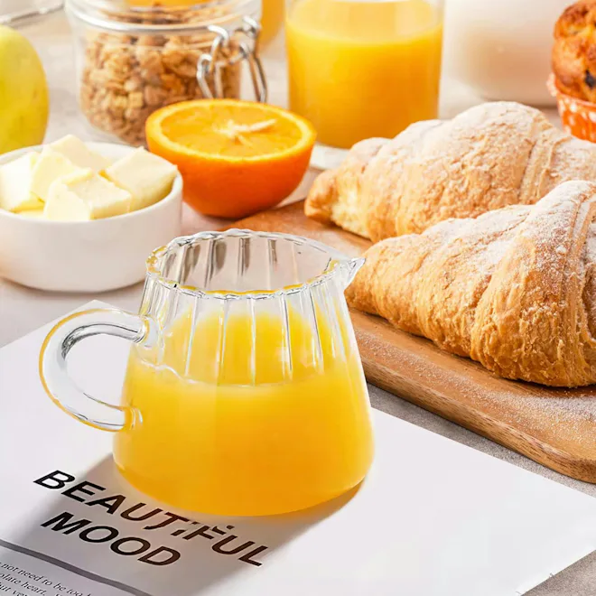 Loscarol Small Glass Pitchers (2-Pack)