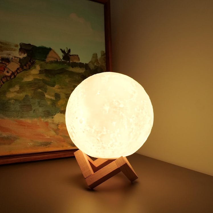 LOGROTATE Moon Lamp