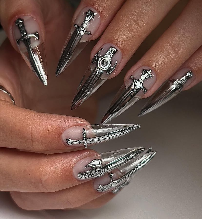 dagger nails