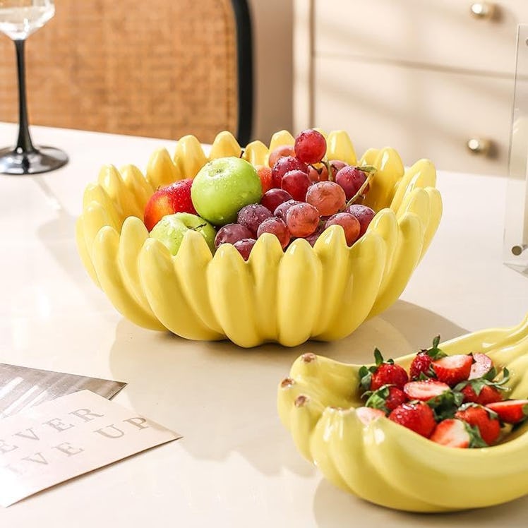 MOOSHU Banana-Shaped Ceramic Fruit Bowl