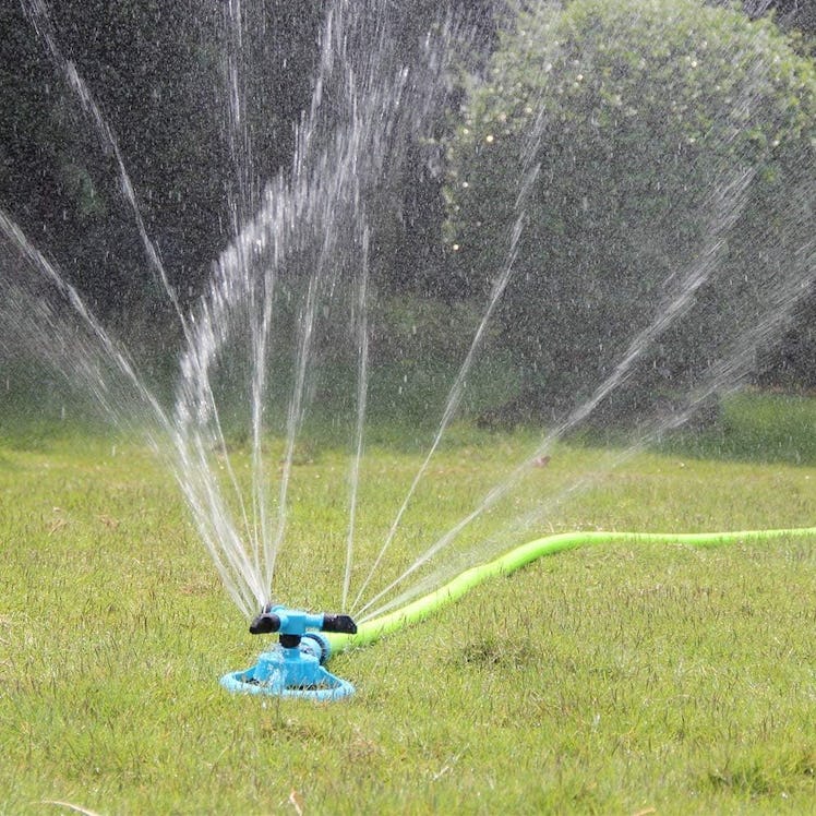 Kadaon Automatic 360-Degree Rotation Lawn Sprinkler 