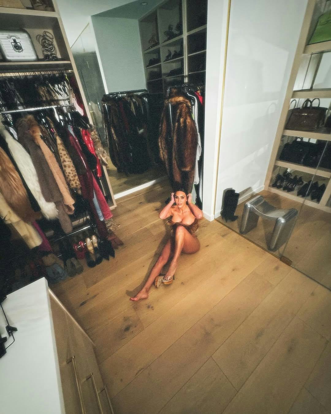 Kim Kardashian forgot to wear pants and underwear with her fur top and &ldquo;naked shoes."