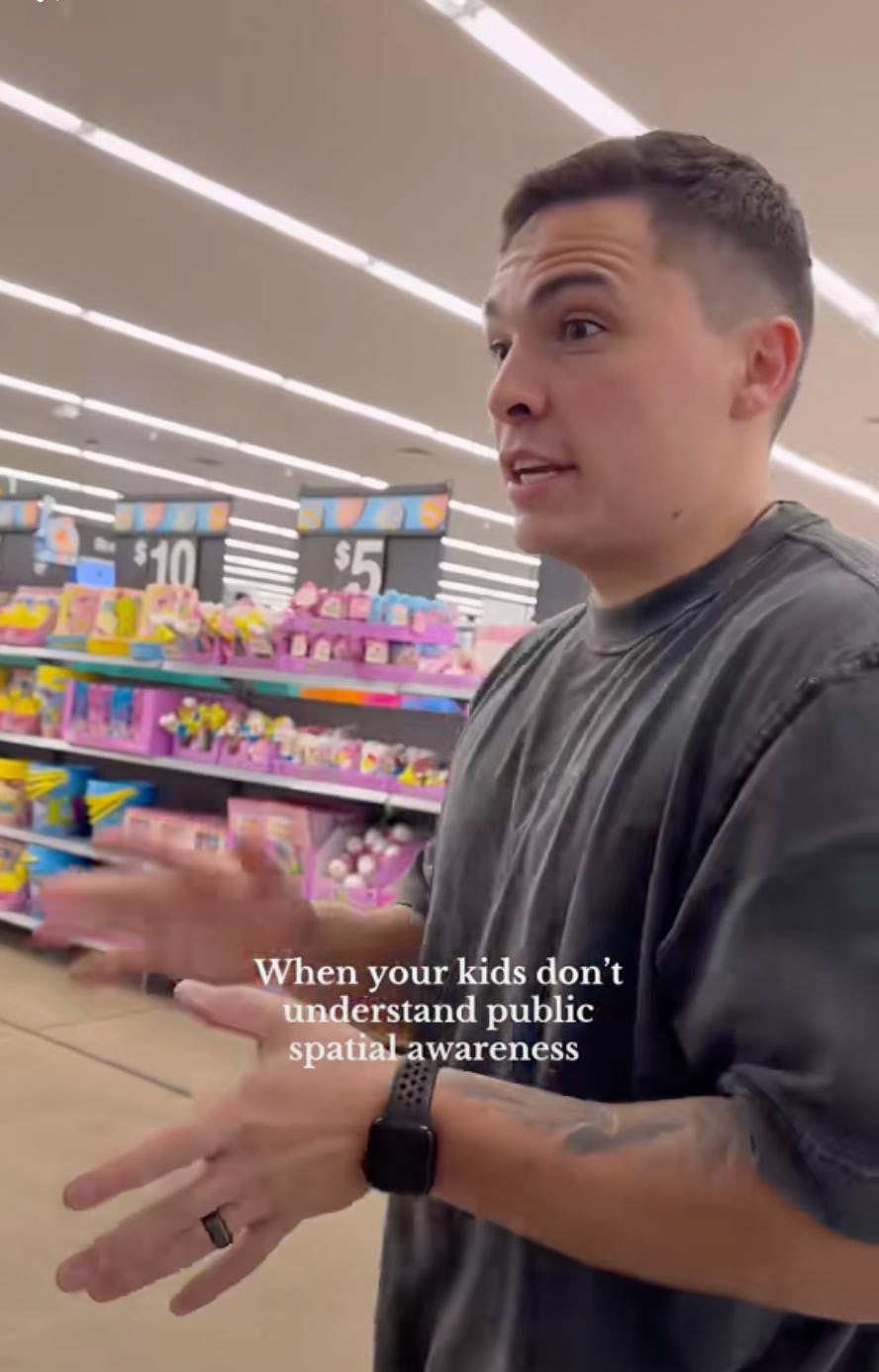 This Dad Shared How He Taught His Kids Spatial Awareness In Public