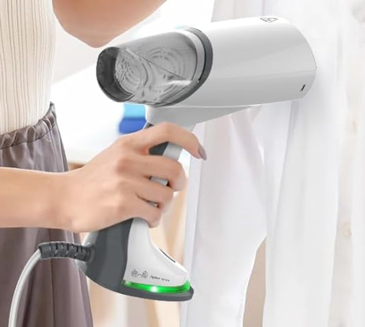 BEAUTURAL Travel Steamer