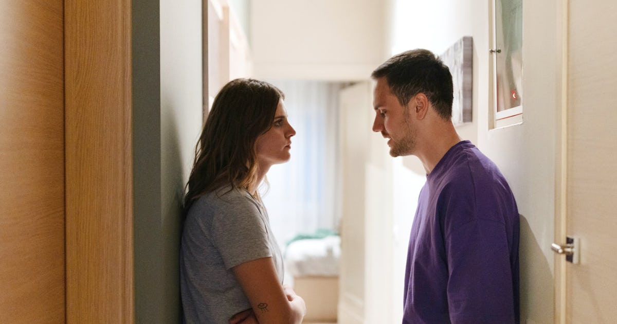 "Default Parent Divorce" Is On The Rise - & It's About A Lot More Than Chores