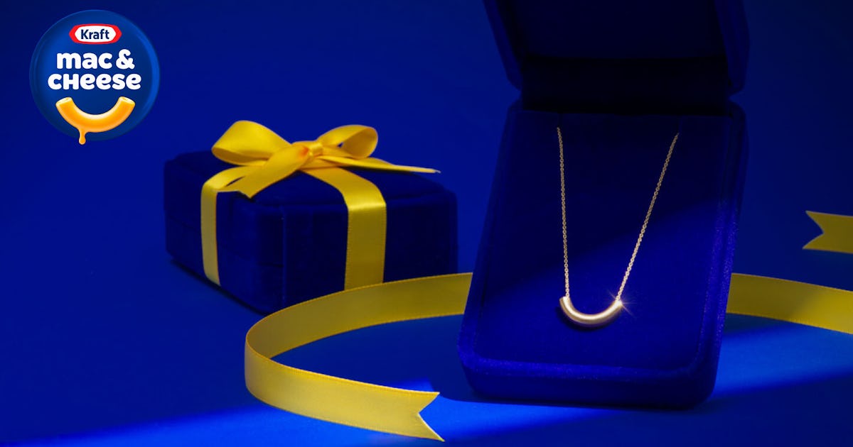 This Kraft Mac & Cheese Necklace Is The Only Pasta Jewelry I Will Wear From Now On