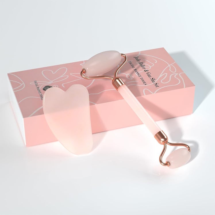 YLTNEUQER Jade Roller & Gua Sha Set