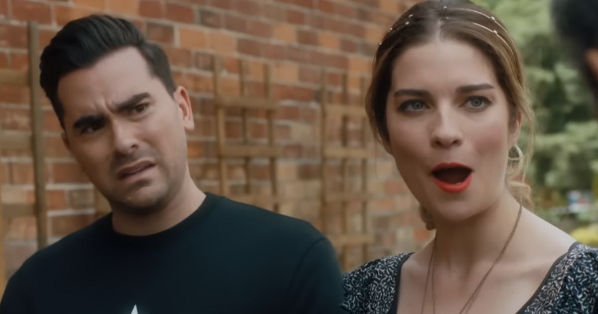 Exclusive: Annie Murphy Would Be "Thrilled" For 'Schitt's Creek' Reunion