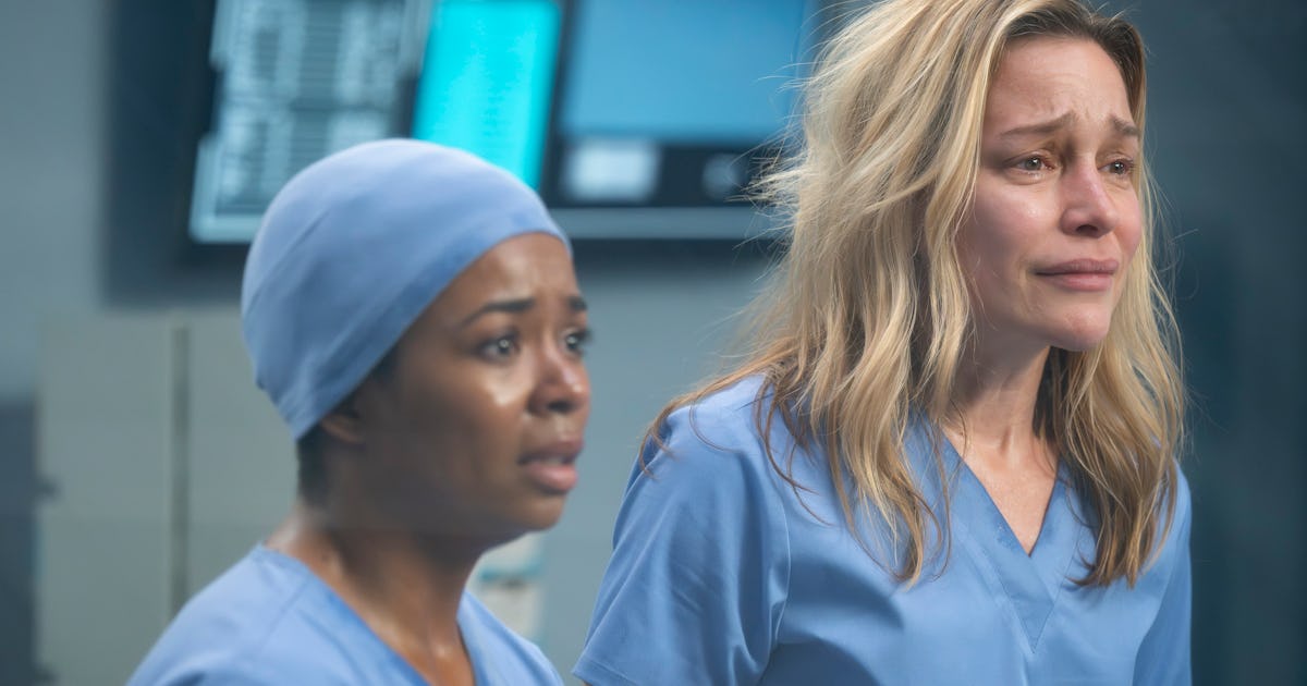 'Grey's Anatomy' Fans Think They Know What Happened After *That* Cliffhanger