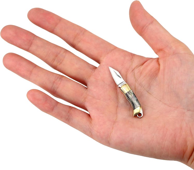  Miniature Gadgets Pocket Knife