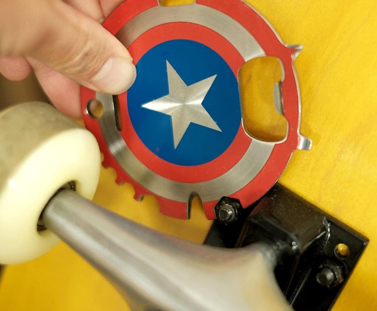 Ukonic Marvel Captain America 7-In-1 Multi-Tool