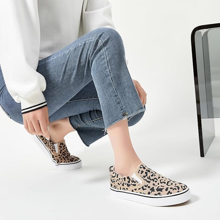hash bubbie Slip-On Sneakers