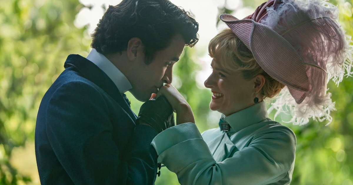'Gilded Age' Fans Spotted A 'Bridgerton'-esque Detail In The Season 3 Trailer