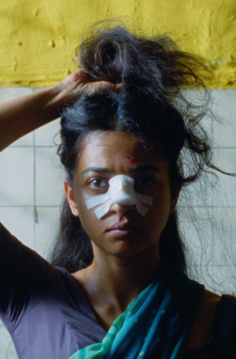 Radhika Apte as Uma in Sister Midnight
