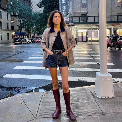 How to wear denim short shorts