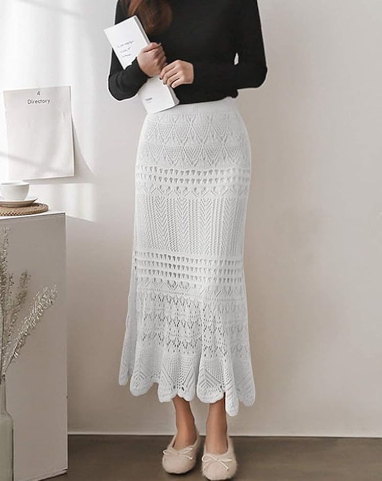 chouyatou High-Waist Hollow-Out Knit Skirt