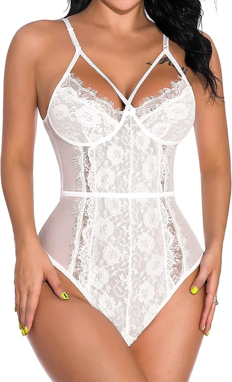 Aranmei Eyelash Lace Strappy Bodysuit