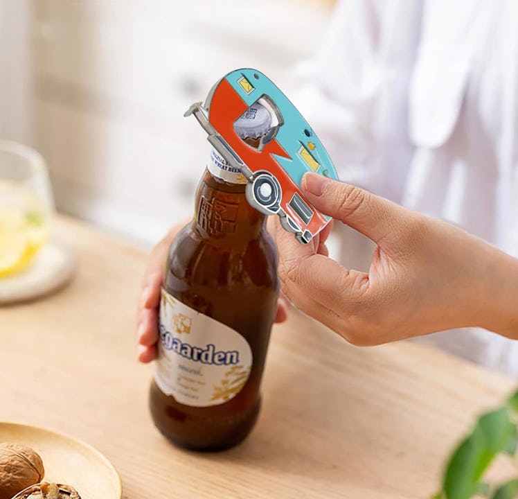 Haigoo Bottle Opener Magnet