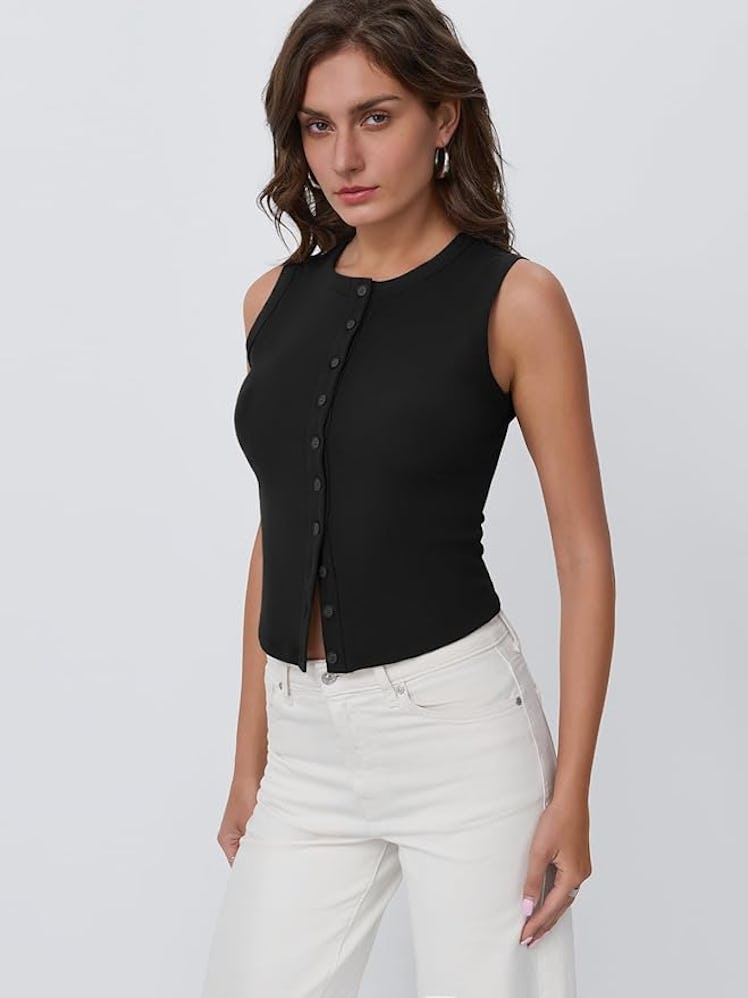 Trendy Queen Ribbed Button Down Sleeveless Shirt