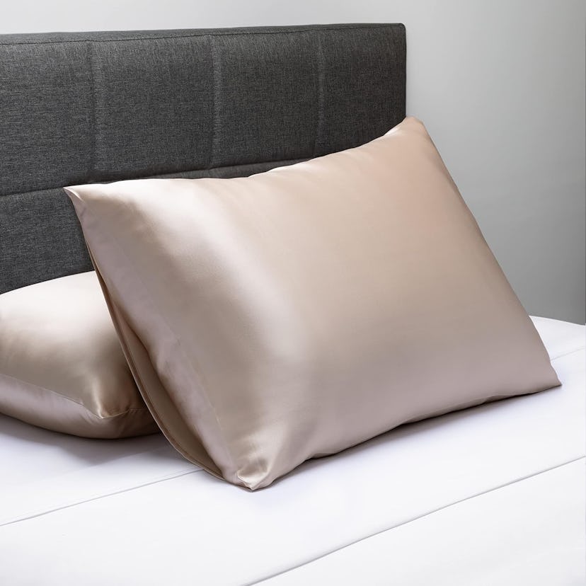 Fishers Finery Silk Pillowcase