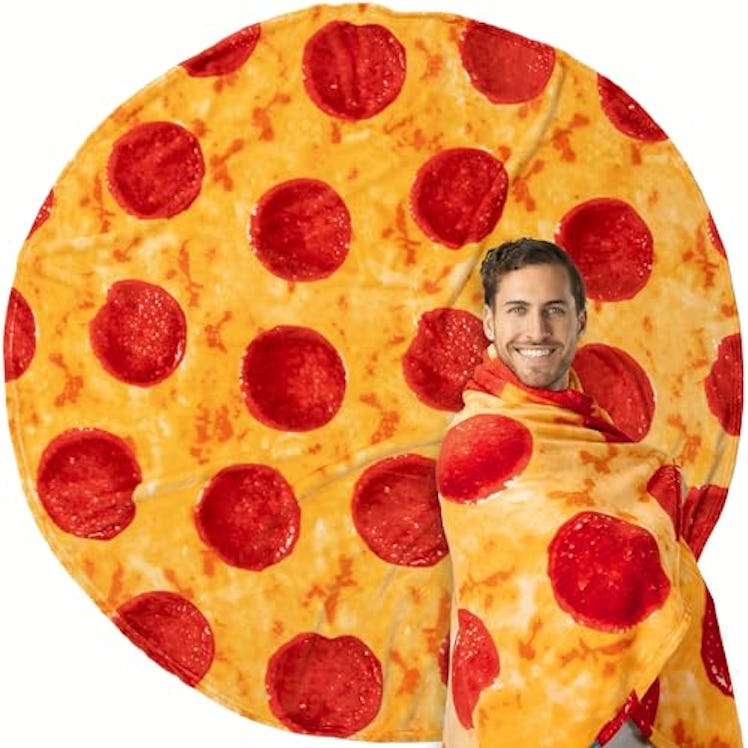 Pavilia Pizza Blanket