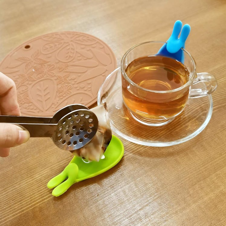 SNAIL GARDEN Tea Bag Tongs (2-Pack)