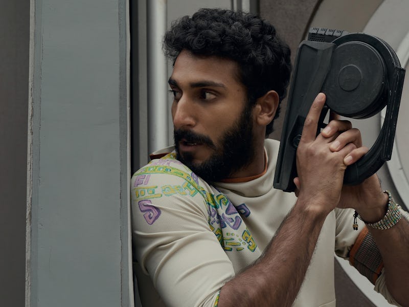 Akshay Khanna as Ratthi in 'Murderbot' Episode 4.