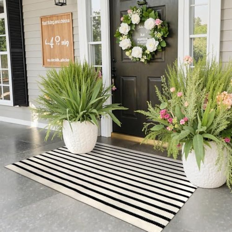 Collive Black & White Outdoor Rug Door Mat