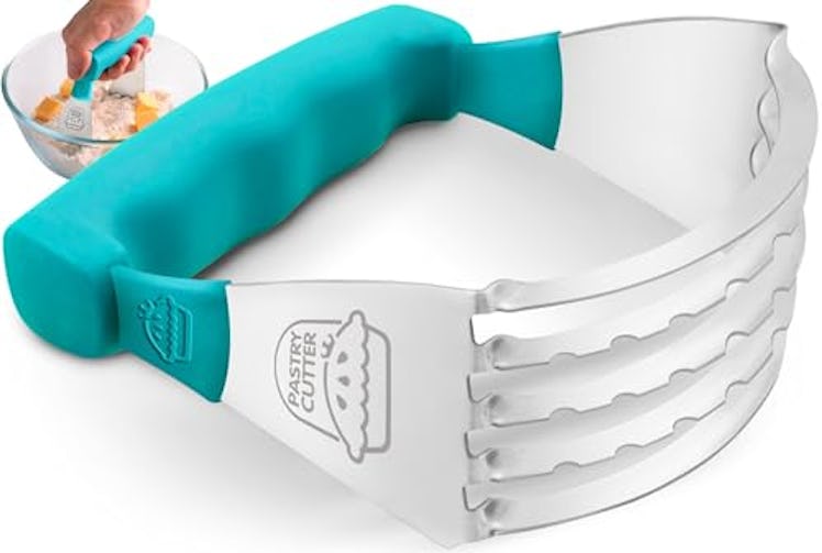 PASTRY QUEEN Pastry Cutter Tool 