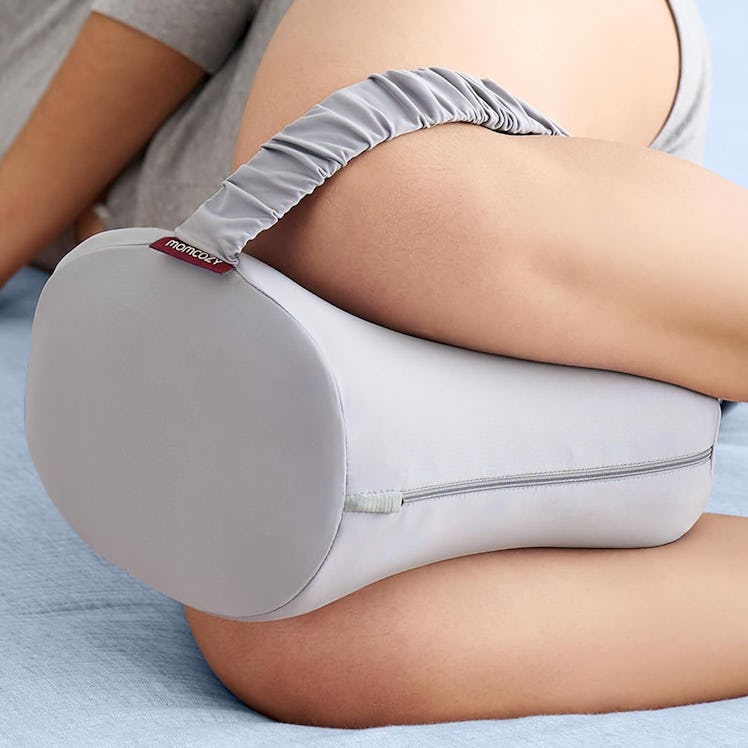 Momcozy Knee Pillow for Side Sleepers