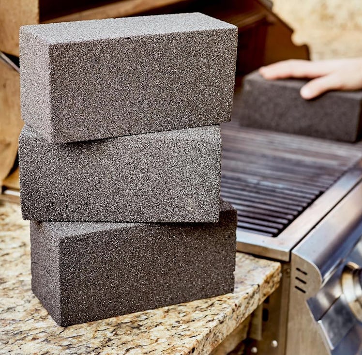 Avant Grub Commercial-Grade Grill Cleaning Bricks (4-Pack)